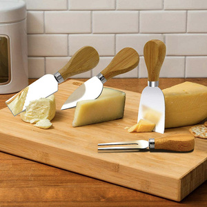 Vente directe d'usine, ensemble de 4 outils à fromage en acier inoxydable avec manche en bois, fourchette et couteau - Product Image 2