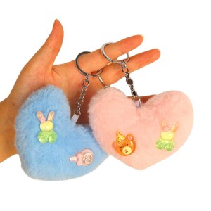 Llavero de Peluche en Forma de Corazón, Lindo Dibujo Animado, Accesorio Suave para Bolsos - Product Image 3