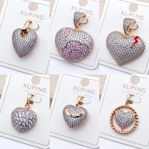 Colección de Colgantes de Corazón con Circonita Cúbica Chapados en Oro de 18K XUPING, Dijes con Forma de Amor Surtidos al por Mayor para Collares de Mujer - Product Image 2