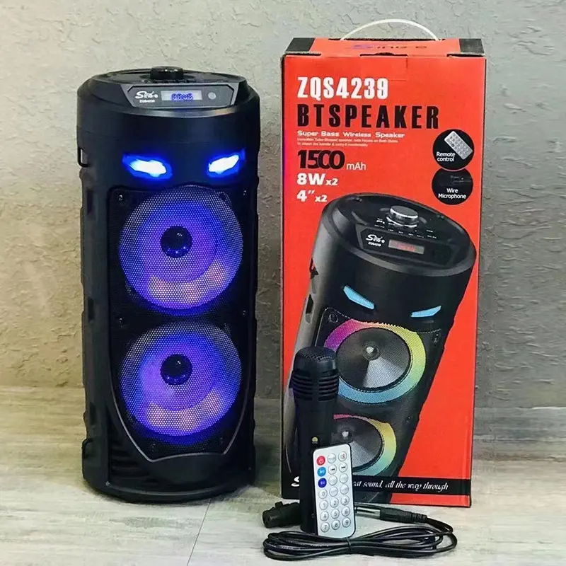 Funklautsprecher leistungsstarker Bass Bluetooth Lautsprecher Außenmikrofon doppel 4" RGB 15 W Funklautsprecher mit Mikrofon