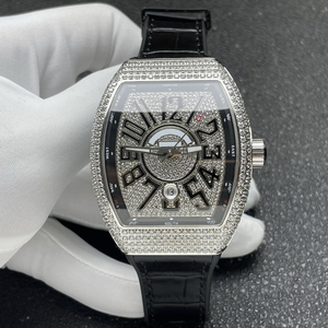 Montre mécanique automatique unisexe de luxe en forme de tonneau sertie de diamants, boîtier en cristal saphir de 45 mm, bracelet en cuir noir de 24 mm, édition limitée - Product Image 1