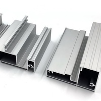 Profils en aluminium de haute qualité de la série 6000, revêtement poudré, grain de bois, pour la décoration architecturale des fenêtres, des portes et des bâtiments