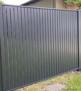 Casa de jardín vertical, valla de metal para exteriores con enrejado y puertas, paneles de valla, sal vegetal, tipo de producto, duradero, ecológico - Product Image 3