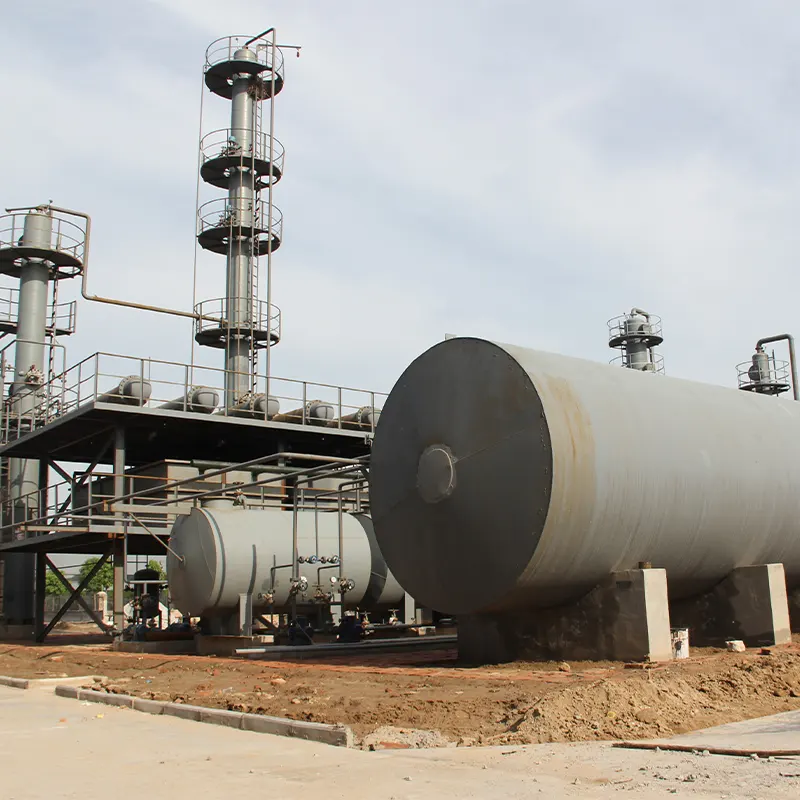 Ruwe Olie Raffinaderij Plant Afval Gebruikte Olie Recycling Machine Pyrolyse Olie Naar Diesel Destillatie Fabriek