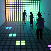 Jeu d'activation populaire Super Grid Floor Is Lava Laser Game Equipment Interactive LED Floor Activation Game Mega Grid