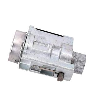 Cylindre de serrure de contact Chevrolet 12458191 12533953 15822350 avec 2 clés pour remplacement du commutateur d'allumage de voiture - Product Image 2