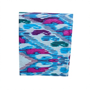 Tonos de magenta, rosa, turquesa, azul y morado oscuro, lo que lo convierte en una elección de material excepcional para diseñadores de moda boutique. - Product Image 1