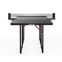 Table de tennis de table d'intérieur de taille moyenne avec filet et poteaux à serrage rapide, table d'intérieur pliable noire et bleue