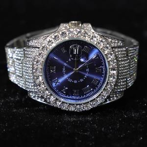 Reloj de Diamantes Moissanite de Estilo Japonés de Excelente Calidad para Eventos Deportivos y Actividades al Aire Libre Disponible a Buen Precio - Product Image 3
