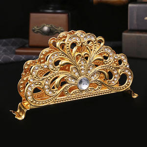 Porte-serviettes vertical de luxe de style européen, créatif et léger, boîte à mouchoirs en métal, pince à essuie-tout pour table de <span class=keywords><strong>mariage</strong></span>, nouveau design - Product Image 1