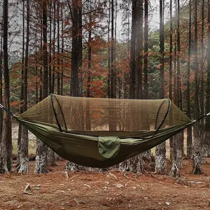 Hamac de camping avec filet Hamacs portables doubles et simples Parachute en nylon léger avec sangles d'arbre pour les aventures en plein air