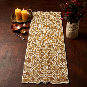 Chemin de table décoratif vintage en tissu de luxe, écologique, personnalisé, fait main, à motifs ornés, or et blanc - Product Image 1