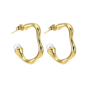 Großhandel Edelstahl Hoop-Ohrringe für Damen Frischwasserperlen 18k Gold plattiert wasserdicht tarn-frei C-förmige Ohrringe