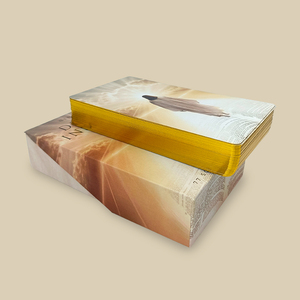 Carte dei tarocchi con bordo in lamina d'oro stampate su misura per la guida spirituale della famiglia realizzate con carta resistente - Product Image 1