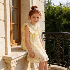 Vestido de niña con cuello festoneado de algodón color champán y diseño floral hueco para damitas de honor - Product Image 4