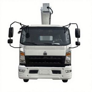 Camion léger Sinotruk HOWO, véhicule de travail aérien à flèche pliante de 25 m, transmission 4x2, stabilisateurs de type H pour les travaux en espace restreint - Product Image 1