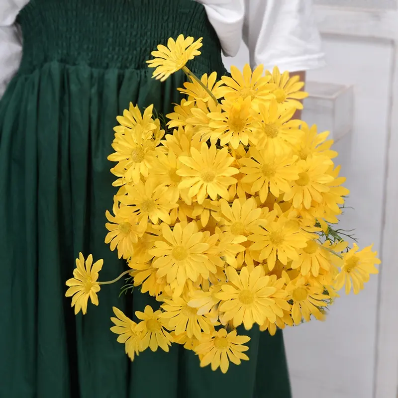 5 forchette verde seta botanica artificiale giallo piccola margherita crisantemo ramo di fiori per la decorazione domestica di nozze in giardino