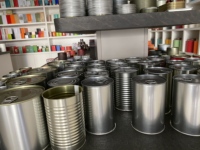 Op maat gemaakte metalen blikken voor het vullen en afsluiten van lijnen met deksel en bodem, op maat bedrukt voor tonijnblikken en visconservenverpakkingen