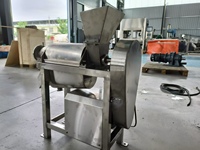 Extracteur de jus industriel à vis haute productivité 1,5 kW avec conception anti-vibration et faible chocs pour utilisation prolongée
