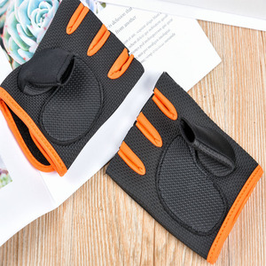 Guantes Deportivos Personalizados sin Dedos para Levantamiento de Pesas, Entrenamiento Físico y Ejercicio - Product Image 5