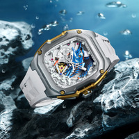 Montre mécanique pour homme, design Marlin, boîtier tonneau, cadran blanc, bracelet en silicone, vis dorées argentées, style artistique