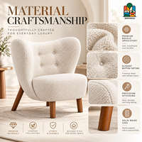 Chaise de salle à manger blanche en bouclette avec dossier haut incurvé, ailes latérales, assise capitonnée et pieds en bois pour la maison et la cuisine