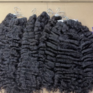 Stock complet 100% Cheveux Humains Naturels : Tissages de Cheveux Indiens Bouclés Bruts, Tissages Ondulés Naturels Cambodgiens, Lots de Cheveux Crépus Birmans - Fournisseurs en Gros - Product Image 1