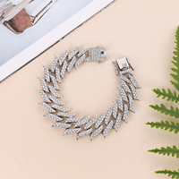 Kalung Rantai Cuban Link Berlapis Perak 22mm Model Spike, Hip Hop Unisex, Bertabur Kristal Rhinestone untuk Pesta, Terbuat dari Paduan Seng