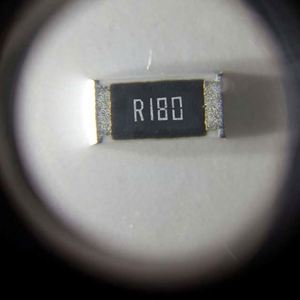 Manufacturer Direct RR3216 1206LR18JT 1206 3216 Resistors SMD Low Resistance Resistors 0.18ohm 5% 1/4W Thick Film Resistor - Product Image 1