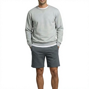 Shorts de sport pour homme en coton molletonné, coupe confortable, idéals pour le sport et la salle de sport. - Product Image 1