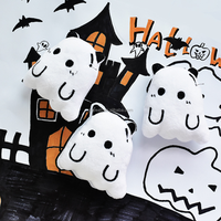 Jouets en peluche couineurs pour chien sur le thème d'Halloween : chauve-souris, citrouille, fantôme mignons
