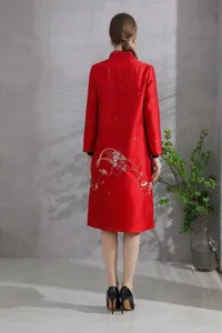 Cappotti lunghi XXL 2024 <span class=keywords><strong>primavera</strong></span> autunno inverno soprabiti da <span class=keywords><strong>donna</strong></span> ricamati di lusso con bottone lungo rosa nero rosso cappotto capispalla - Product Image 6