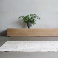 Meuble TV bas en chêne sur mesure, console multimédia en bois massif, buffet de luxe pour salon, idéal pour les détaillants de boutiques