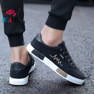 2021 New Fahion Lace up Footwear Brand Sports Running Skateboard Casual Shoes - Product Image 5