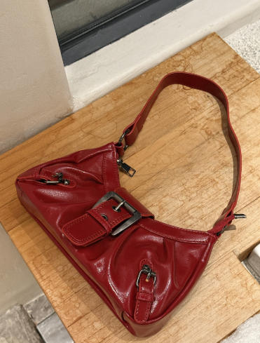 wine red