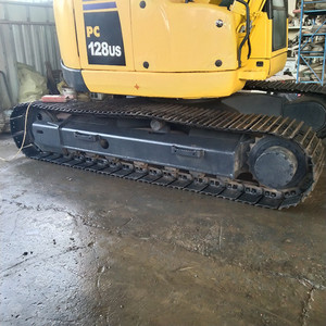 Excavatrice Komatsu PC128 d'occasion, 12,8 tonnes, moteur Cummins, pompe hydraulique Kawasaki, moteur d'origine japonaise, 1200-2000 heures, 90% neuve - Product Image 6