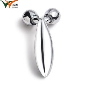 Rodillo Facial Metálico en V con Logotipo Personalizado, Rodillo de Masaje Facial de Doble Rodillo, Rodillo 3D para Lifting Facial - Product Image 4