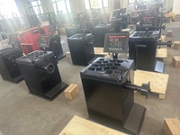 Yingkou Runche WB-31 équipement d'alignement de roue automatique Machine d'équilibrage de roue de voiture à 3 valeurs avec frein électromagnétique à la lumière laser