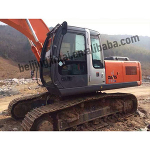 Excavatrice sur chenilles hydraulique d'occasion Hitachi ZX210 21 tonnes, d'origine japonaise, modèle 2021, faible nombre d'heures de fonctionnement, 122 kW, godet de 0,8 m, moteur, pompe à engrenages - Product Image 3