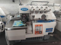 Machine à coudre surjeteuse à entraînement direct 4 fils QS-747D