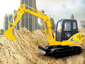 Excavadora de cadenas LG6065 de 6 toneladas, modelo 2026, la mejor excavadora hidráulica con motor de marca superior de 145kW, precio económico, alto rendimiento, en oferta para construcción. - Product Image 4