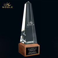 Tour en verre de cristal en gros, sports de plein air, phare personnalisé, prix personnalisé