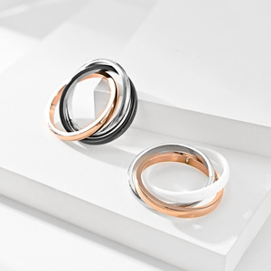 In acciaio inox ceramica tre anelli tre colori neutri maschio e femmina ad incastro tre anelli <span class=keywords><strong>collana</strong></span> coppia di deformabl - Product Image 3