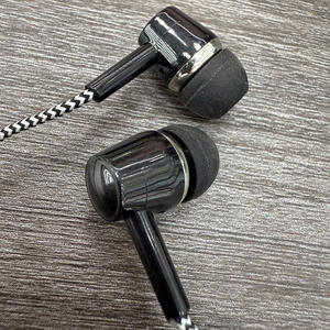 Écouteurs Wesdar Jeep Meze X15 LP40 pour haut-parleur 6U+ Musique Viotech S35 Skull Candy Wooden LX13 3.5mm Vente en gros Écouteurs personnalisés - Product Image 3