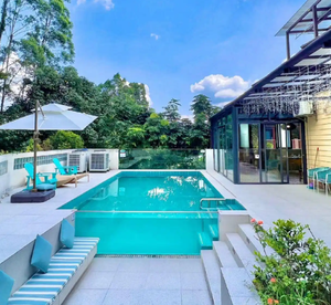 Piscinas acrílicas personalizadas directas de fábrica: Sistema de pared transparente de EVA para exteriores para vistas impresionantes sin costuras y uso de lujo durante todo el año - Product Image 2