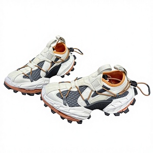 รองเท้าลำลองแบรนด์หรู คุณภาพสูง นุ่มสบาย เหมาะสำหรับเล่นกีฬา สเก็ตบอร์ด บาสเก็ตบอล เทนนิส พร้อมเชือกผูก สำหรับเดินและเล่นบาเลนเซียกา - Product Image 1