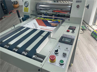 Machine à plastifier industrielle robuste SG-520Z format A2 520 mm, machine à plastifier parfaite de 520 mm