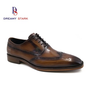 Chaussures Oxford de luxe vintage pour hommes, de haute qualité, confortables, avec perforations laser, pour mariage, automne, logo personnalisé - Product Image 1