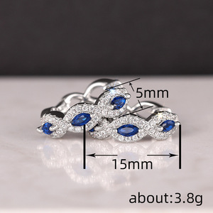 Eleganti Orecchini a Cerchio Scintillanti per Donne, Gioielli Raffinati per Feste, Orecchini alla Moda per Uso Quotidiano - Product Image 4