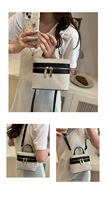 Sac messager imperméable en cuir PU géométrique de forme encadrée pour femmes Senjia, décoration en pompon, doublure en nylon, fermeture à glissière